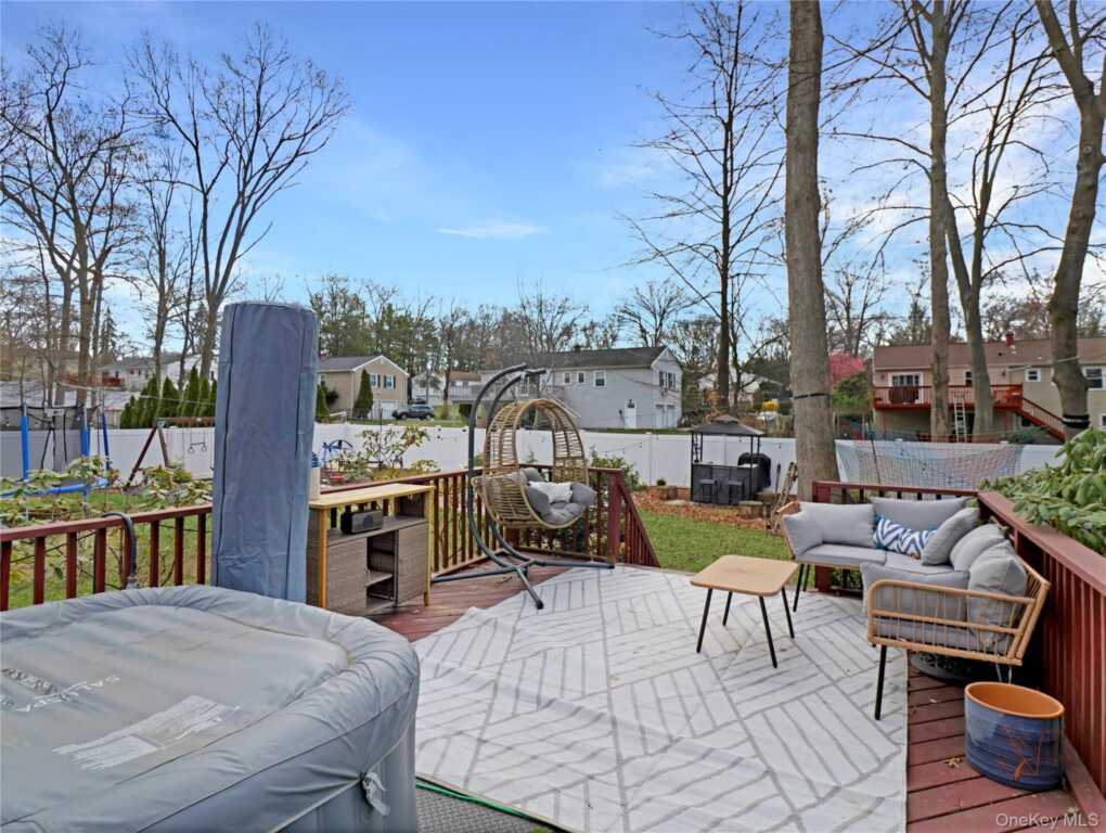 46 Deerfield Drive, New City, NY 10956 - Photo 35 of 39