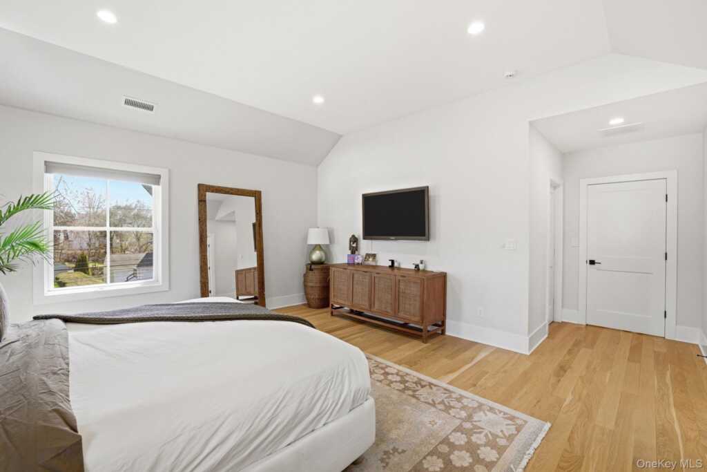 72 Valley Terrace, Rye, NY 10573 - Photo 16 of 32