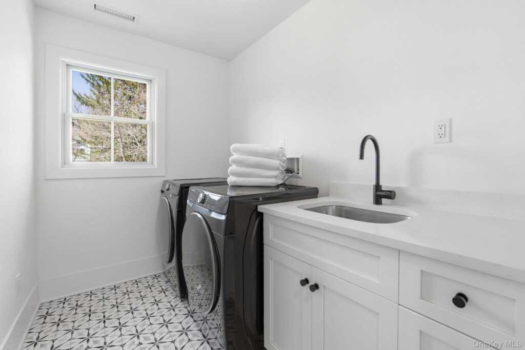 72 Valley Terrace, Rye, NY 10573 - Photo 23 of 32