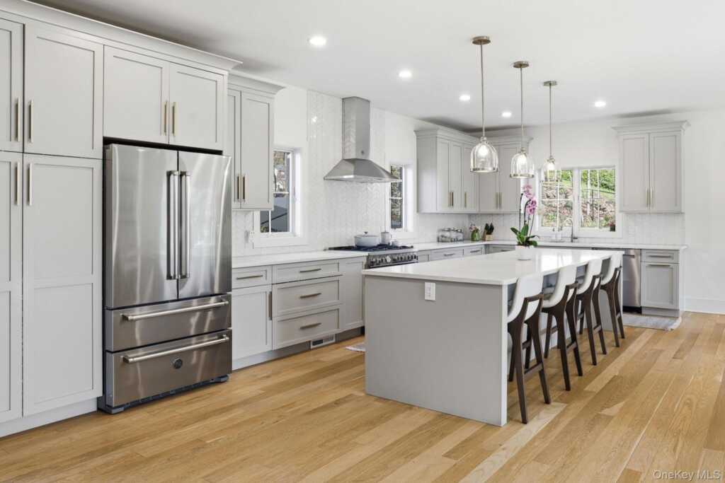 72 Valley Terrace, Rye, NY 10573 - Photo 8 of 32