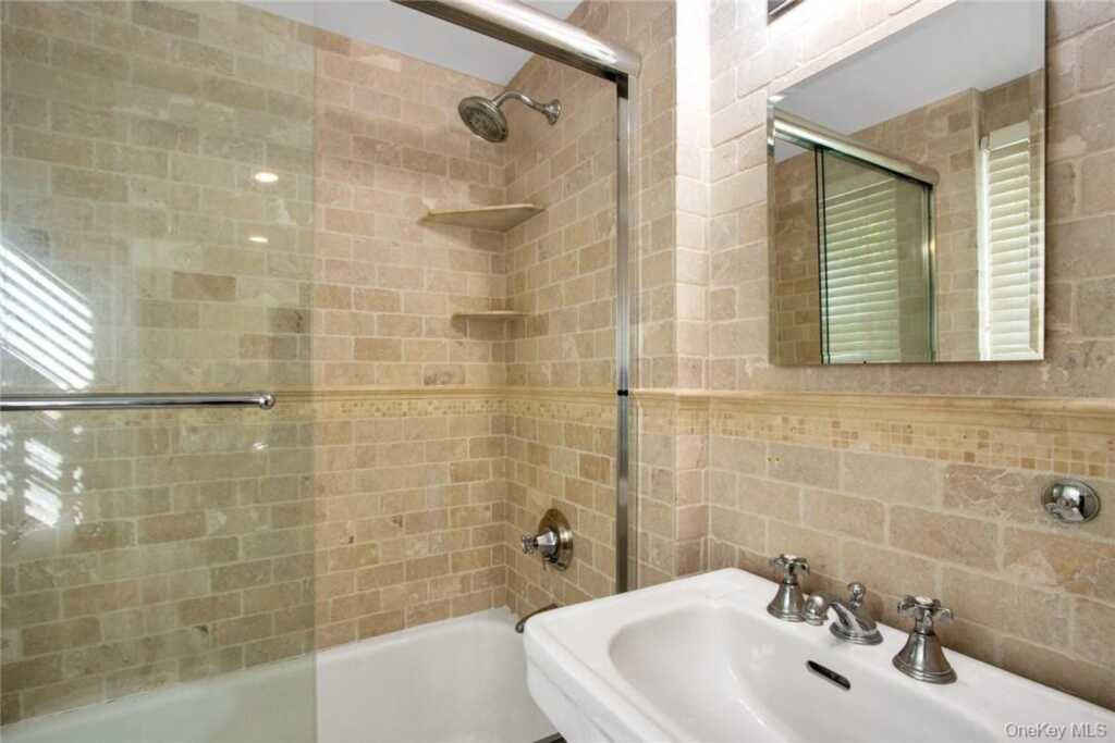 619 N Broadway, Nyack, NY 10960 - Photo 24 of 36