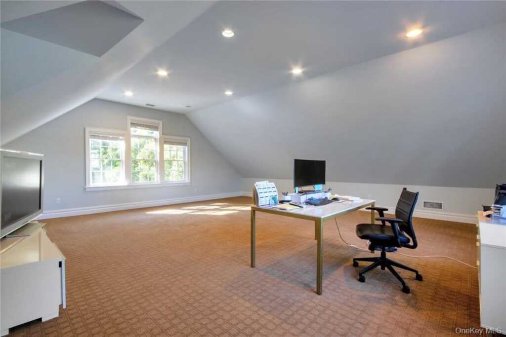 619 N Broadway, Nyack, NY 10960 - Photo 25 of 36