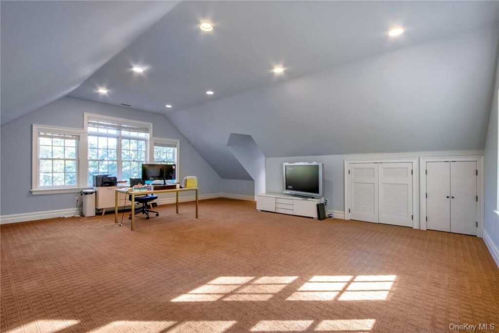 619 N Broadway, Nyack, NY 10960 - Photo 26 of 36