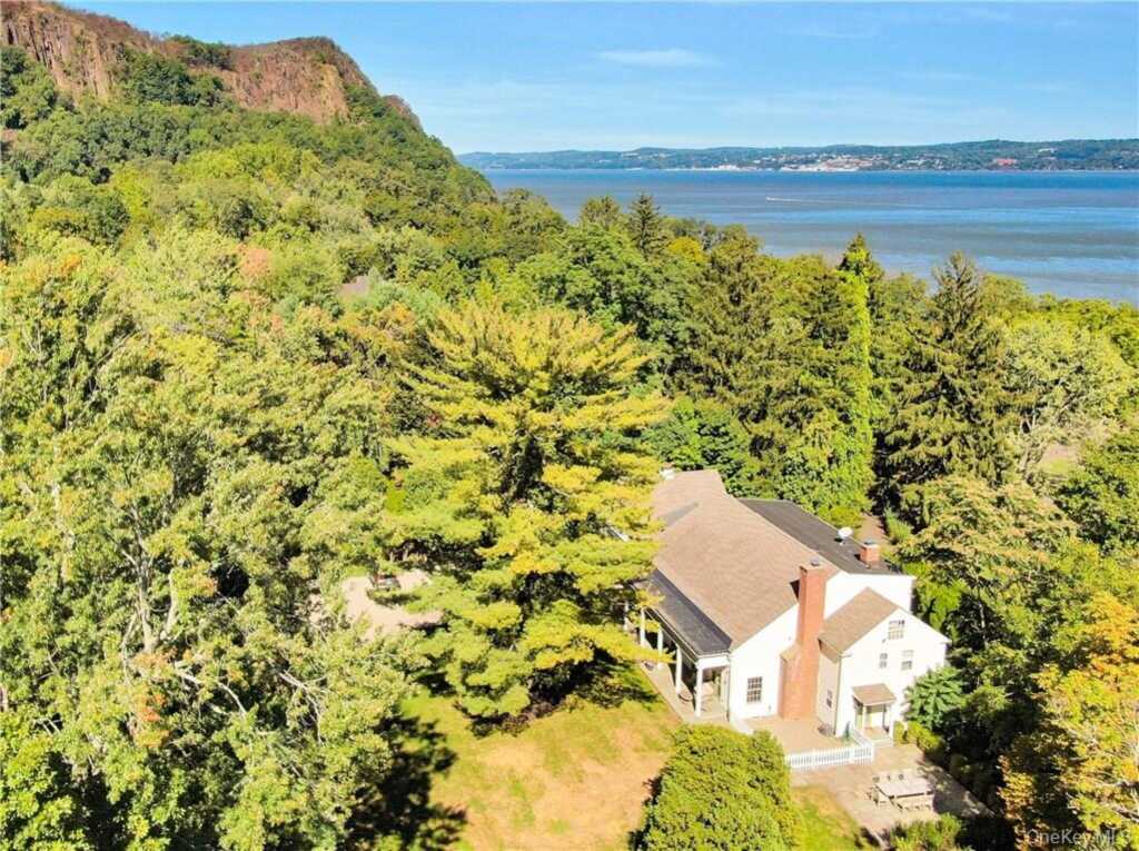 619 N Broadway, Nyack, NY 10960 - Photo 3 of 36