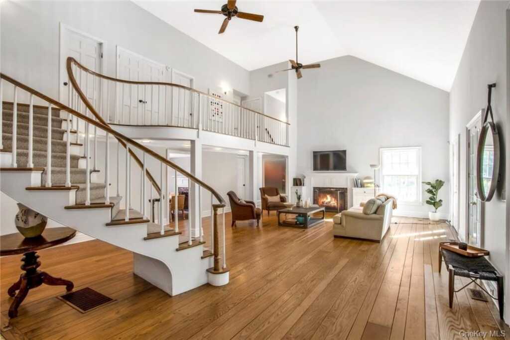 619 N Broadway, Nyack, NY 10960 - Photo 5 of 36