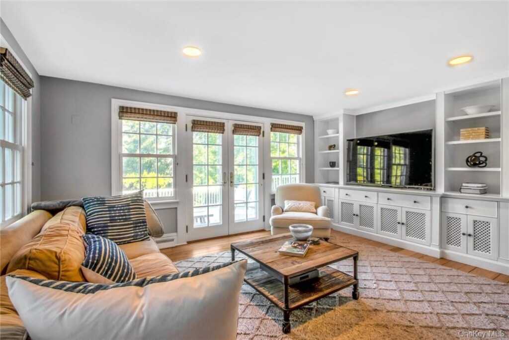 619 N Broadway, Nyack, NY 10960 - Photo 8 of 36