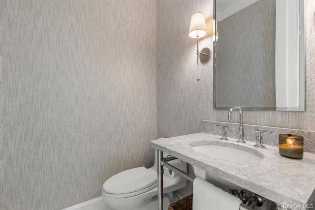 100 Dearborn Avenue, Rye, NY 10580 - Photo 13 of 49