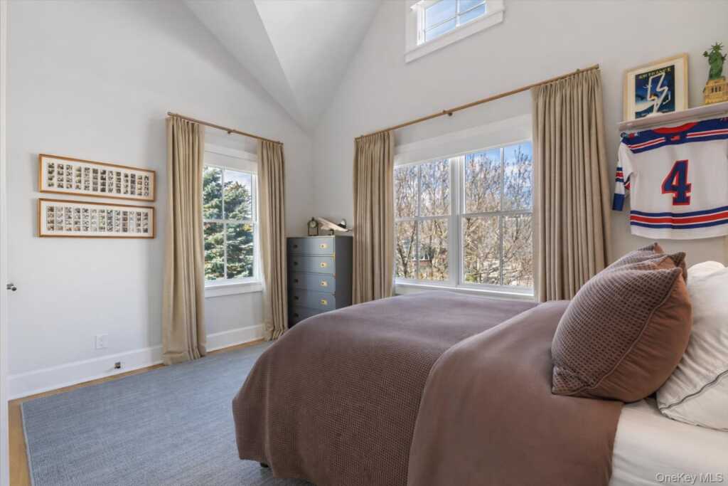 100 Dearborn Avenue, Rye, NY 10580 - Photo 21 of 49