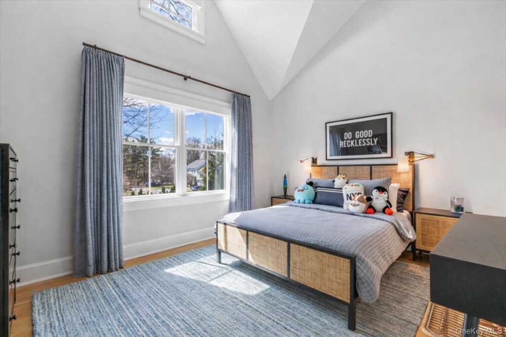 100 Dearborn Avenue, Rye, NY 10580 - Photo 23 of 49