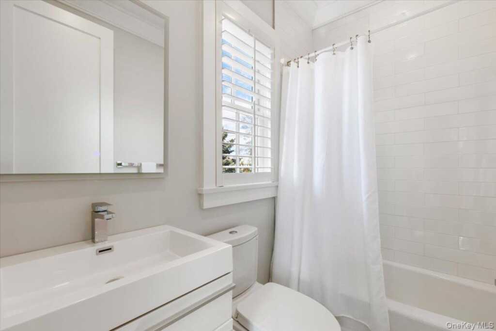 100 Dearborn Avenue, Rye, NY 10580 - Photo 24 of 49