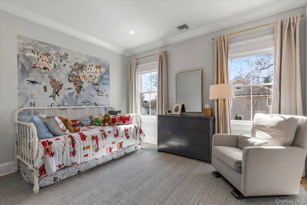 100 Dearborn Avenue, Rye, NY 10580 - Photo 25 of 49