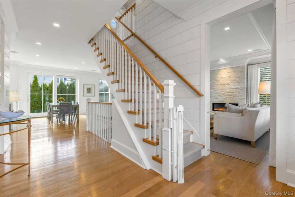 100 Dearborn Avenue, Rye, NY 10580 - Photo 3 of 49