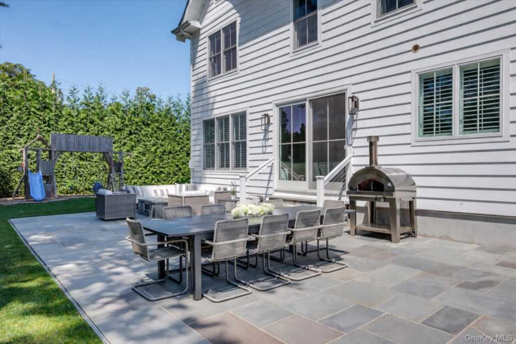 100 Dearborn Avenue, Rye, NY 10580 - Photo 39 of 49