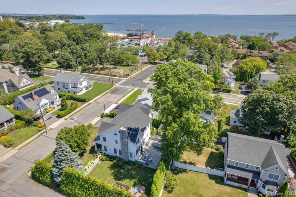 100 Dearborn Avenue, Rye, NY 10580 - Photo 43 of 49