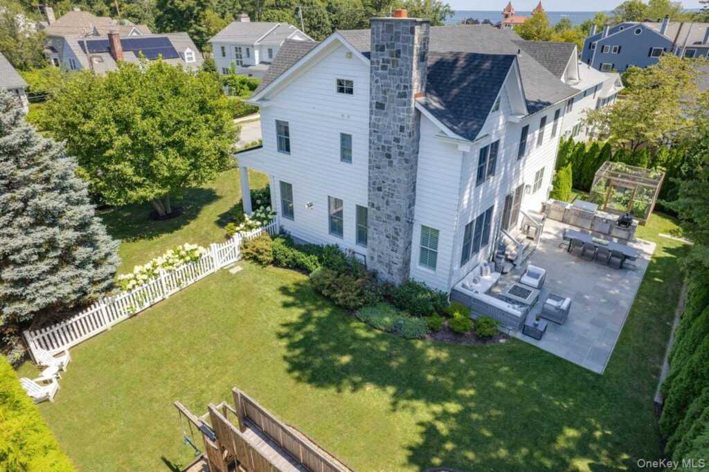 100 Dearborn Avenue, Rye, NY 10580 - Photo 45 of 49