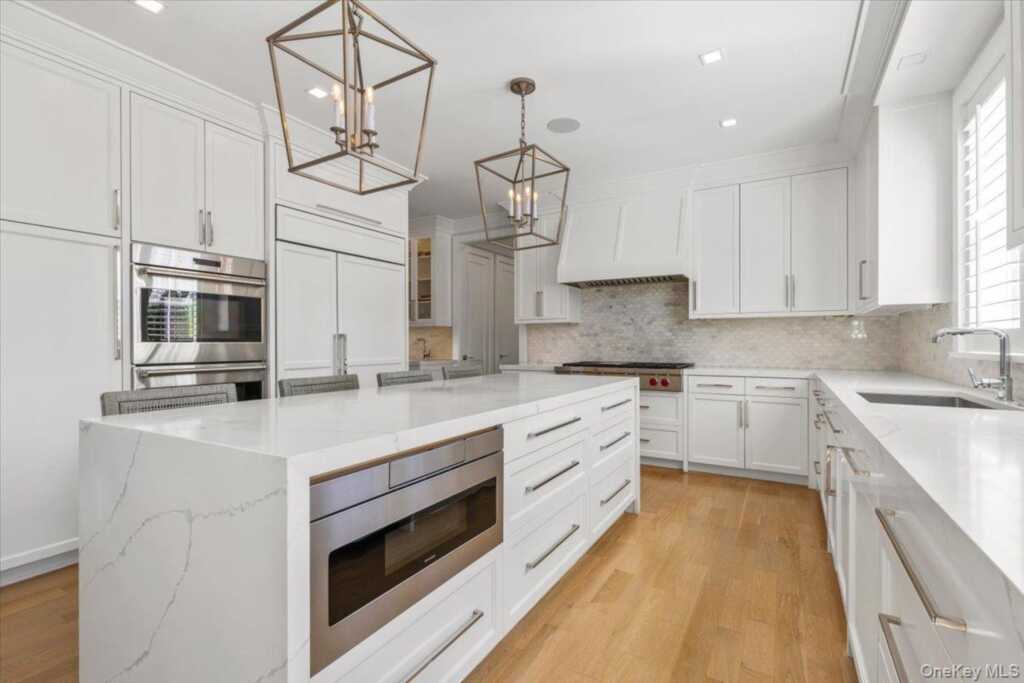 100 Dearborn Avenue, Rye, NY 10580 - Photo 8 of 49