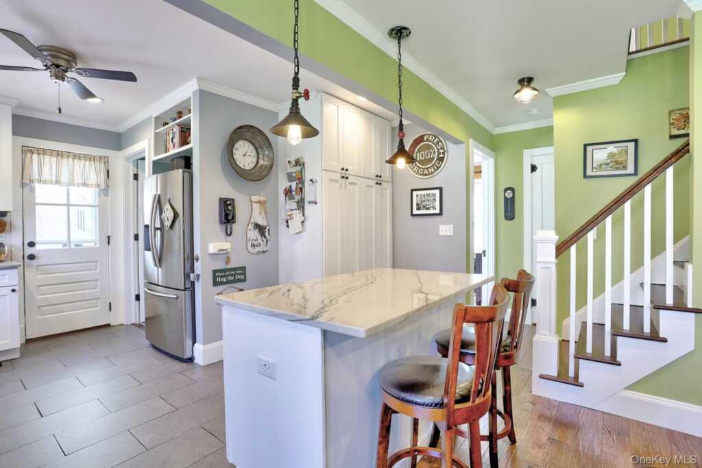 385 Kings Highway, Valley Cottage, NY 10989 - Photo 13 of 50