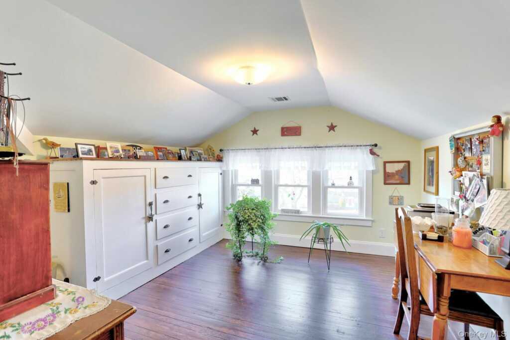 385 Kings Highway, Valley Cottage, NY 10989 - Photo 24 of 50