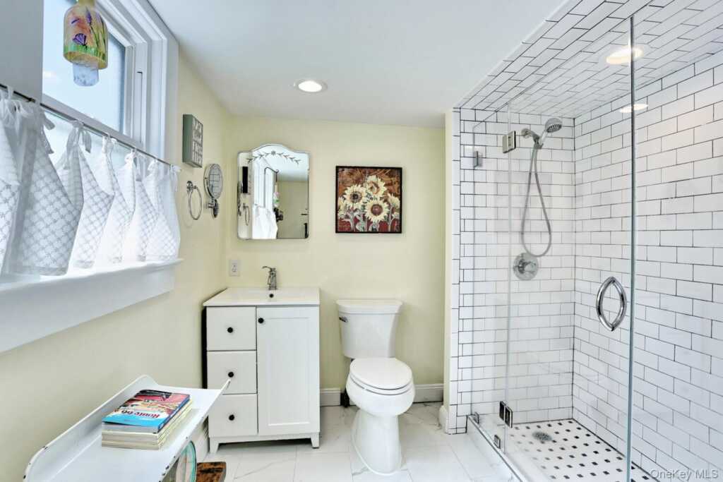 385 Kings Highway, Valley Cottage, NY 10989 - Photo 26 of 50