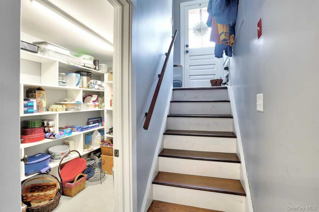 385 Kings Highway, Valley Cottage, NY 10989 - Photo 30 of 50