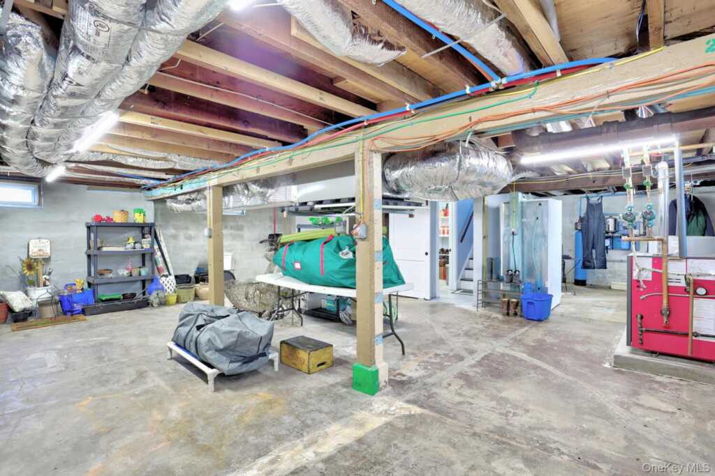 385 Kings Highway, Valley Cottage, NY 10989 - Photo 31 of 50