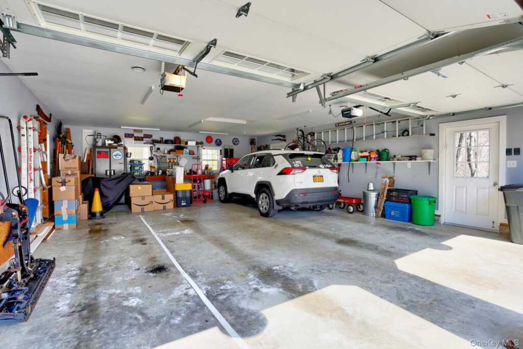 385 Kings Highway, Valley Cottage, NY 10989 - Photo 42 of 50