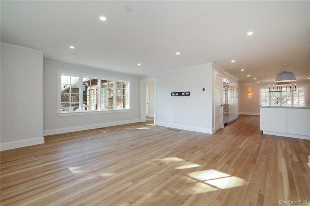 40 Mendota Avenue, Rye, NY 10580 - Photo 10 of 31