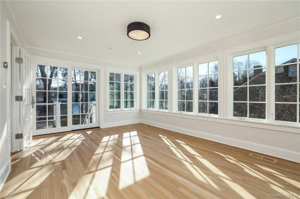 40 Mendota Avenue, Rye, NY 10580 - Photo 14 of 31