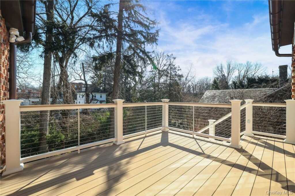 40 Mendota Avenue, Rye, NY 10580 - Photo 15 of 31