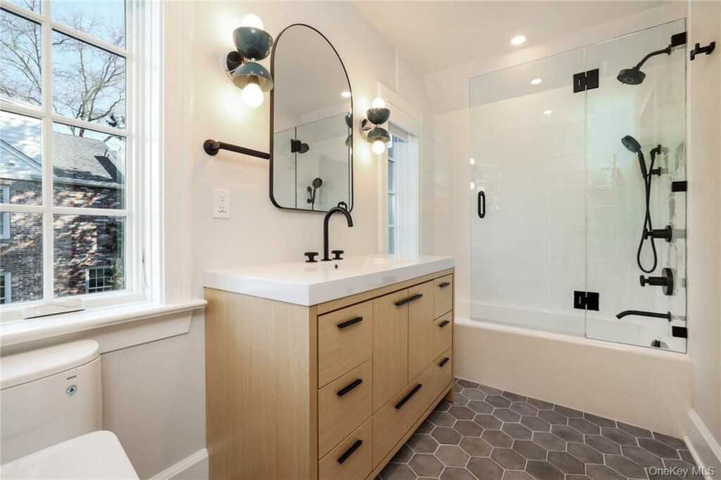 40 Mendota Avenue, Rye, NY 10580 - Photo 24 of 31