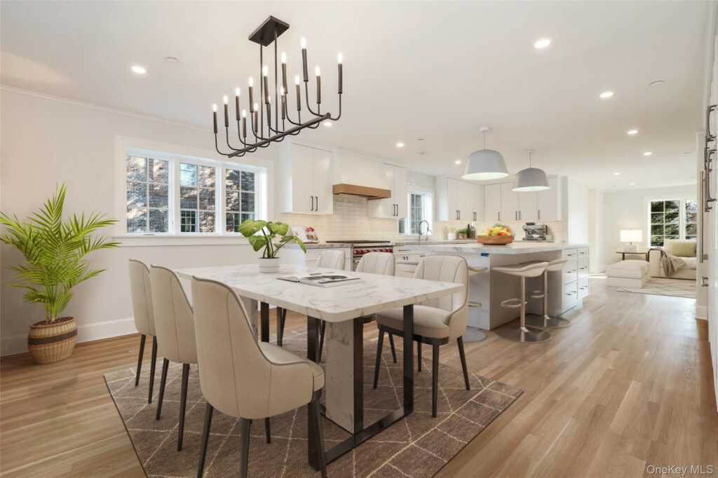 40 Mendota Avenue, Rye, NY 10580 - Photo 4 of 31