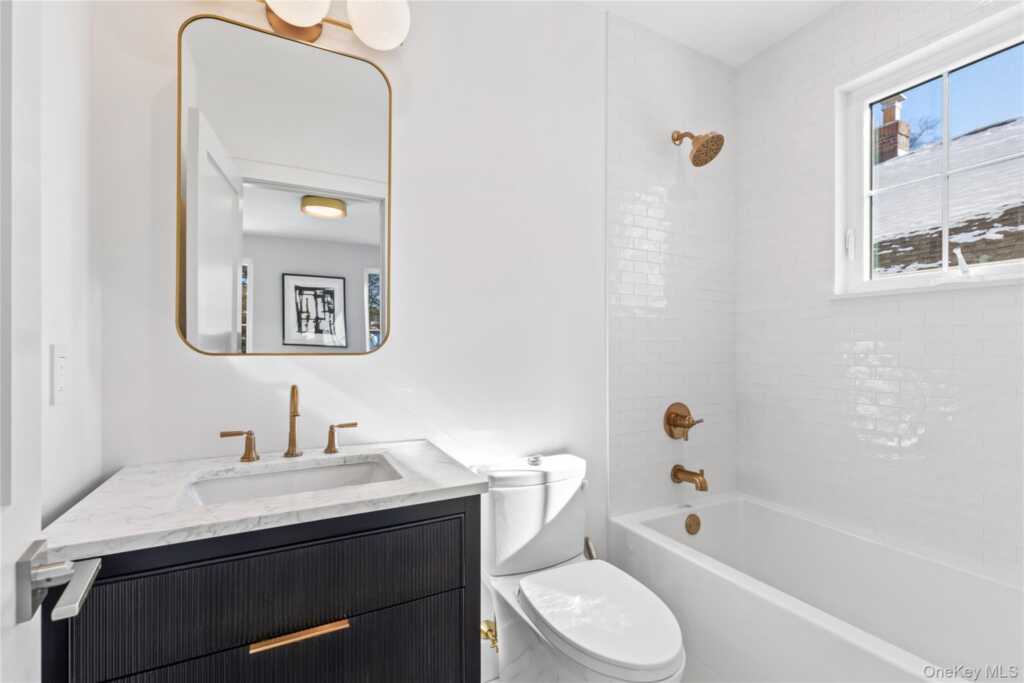 4 W Glen Avenue, Rye, NY 10573 - Photo 19 of 35