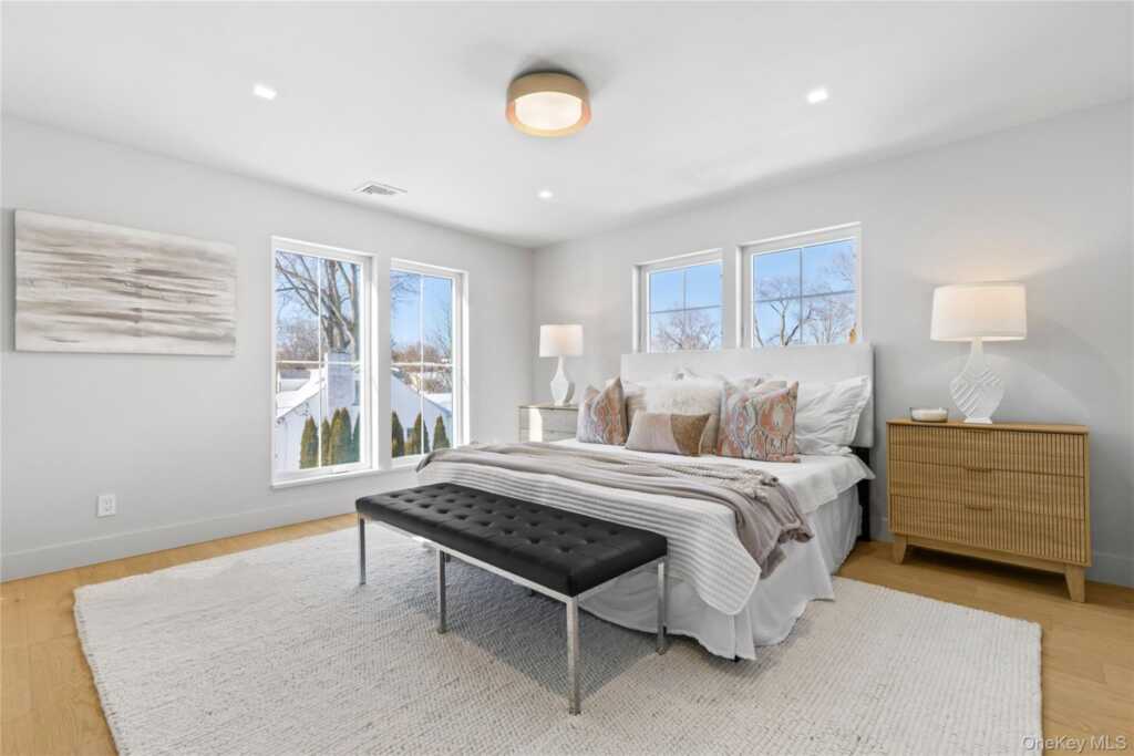 4 W Glen Avenue, Rye, NY 10573 - Photo 20 of 35