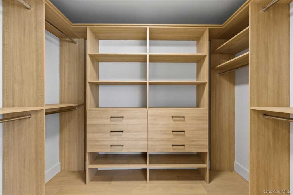 4 W Glen Avenue, Rye, NY 10573 - Photo 23 of 35