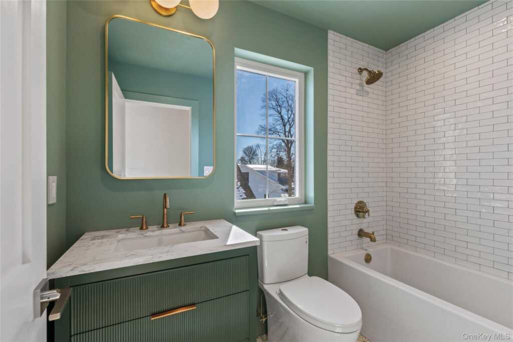 4 W Glen Avenue, Rye, NY 10573 - Photo 27 of 35