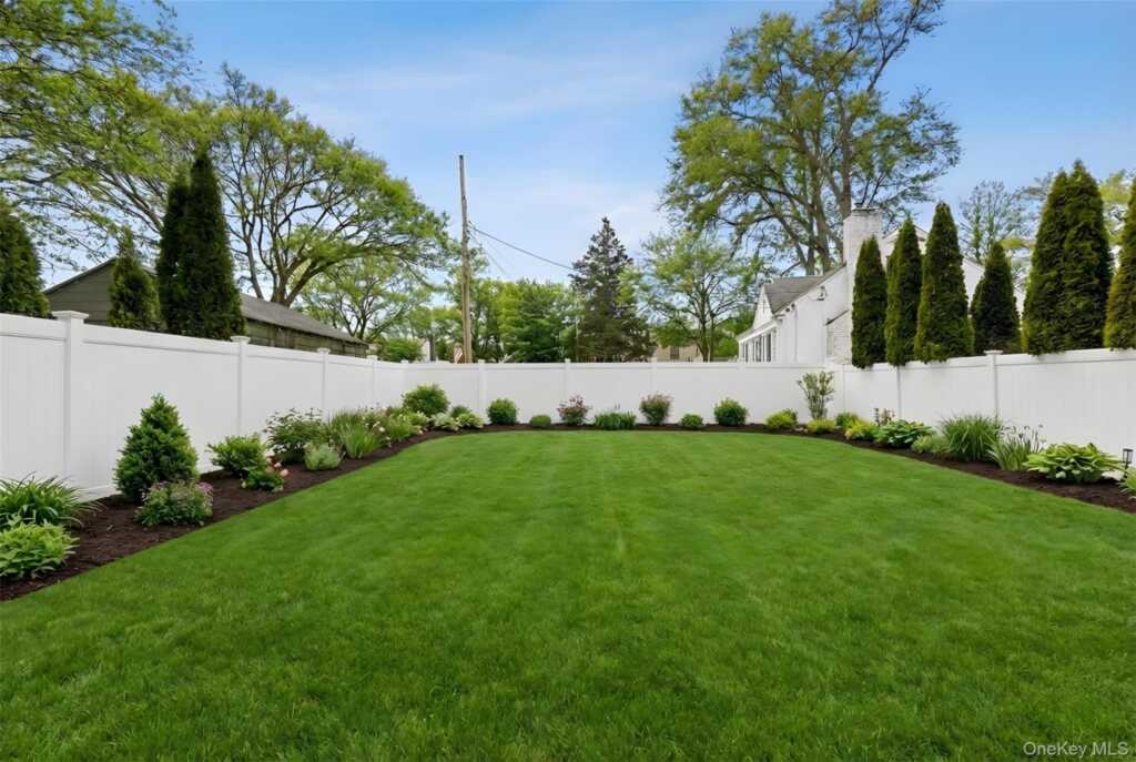 4 W Glen Avenue, Rye, NY 10573 - Photo 32 of 35