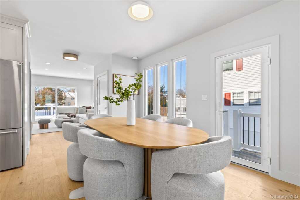 4 W Glen Avenue, Rye, NY 10573 - Photo 6 of 35