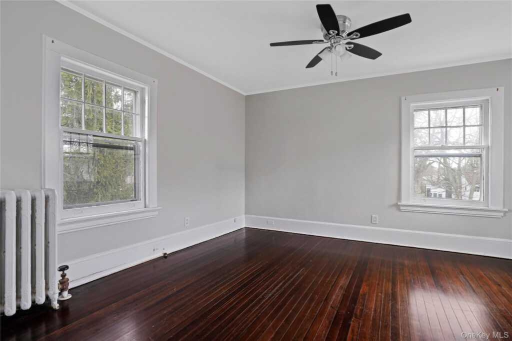 9 Ridgeview Avenue, White Plains, NY 10606 - Photo 4 of 20