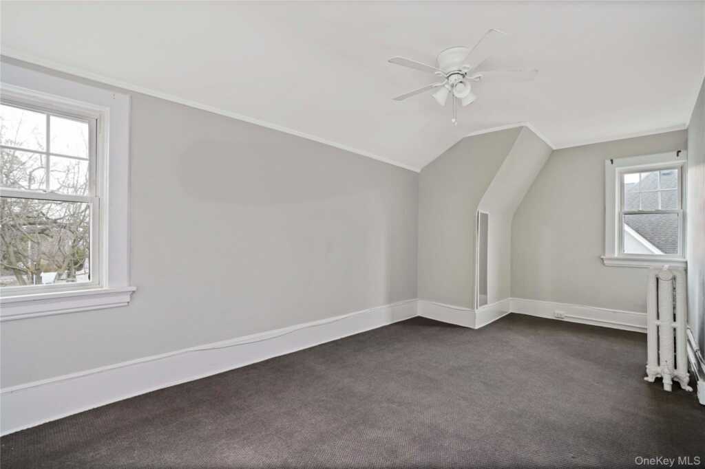9 Ridgeview Avenue, White Plains, NY 10606 - Photo 6 of 20