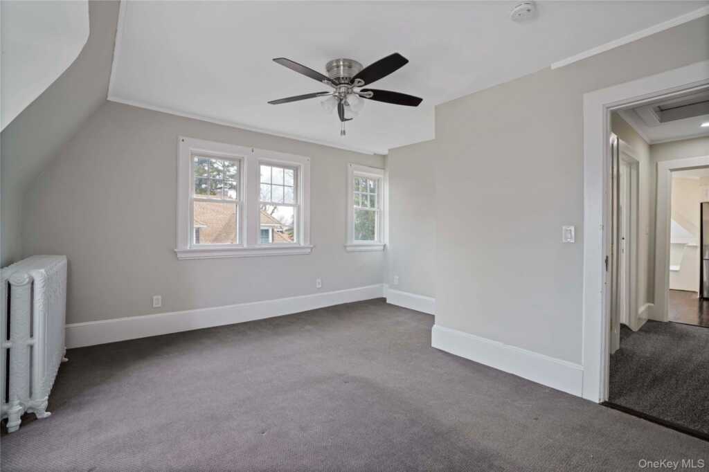 9 Ridgeview Avenue, White Plains, NY 10606 - Photo 8 of 20