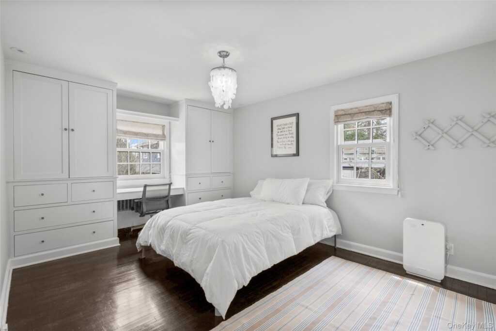 35 Wildwood Road, New Rochelle, NY 10804 - Photo 16 of 30