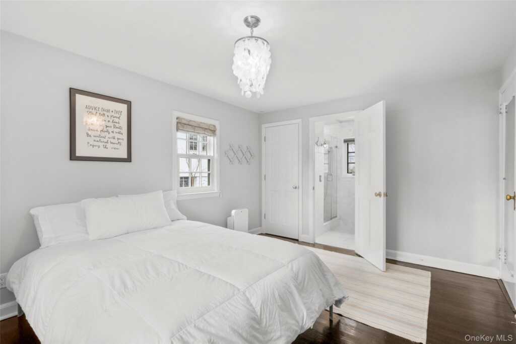 35 Wildwood Road, New Rochelle, NY 10804 - Photo 17 of 30