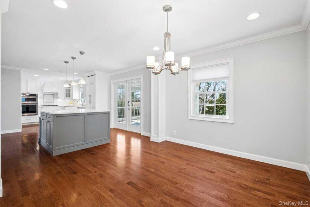 33 Wilmot Circle, New Rochelle, NY 10583 - Photo 14 of 41