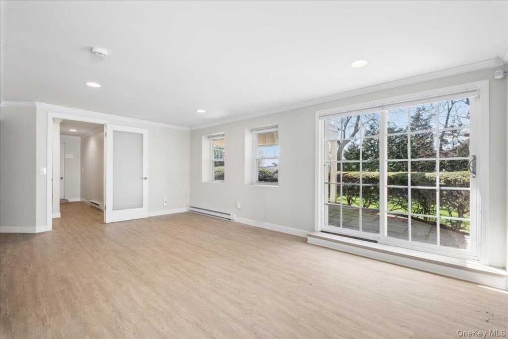 33 Wilmot Circle, New Rochelle, NY 10583 - Photo 27 of 41