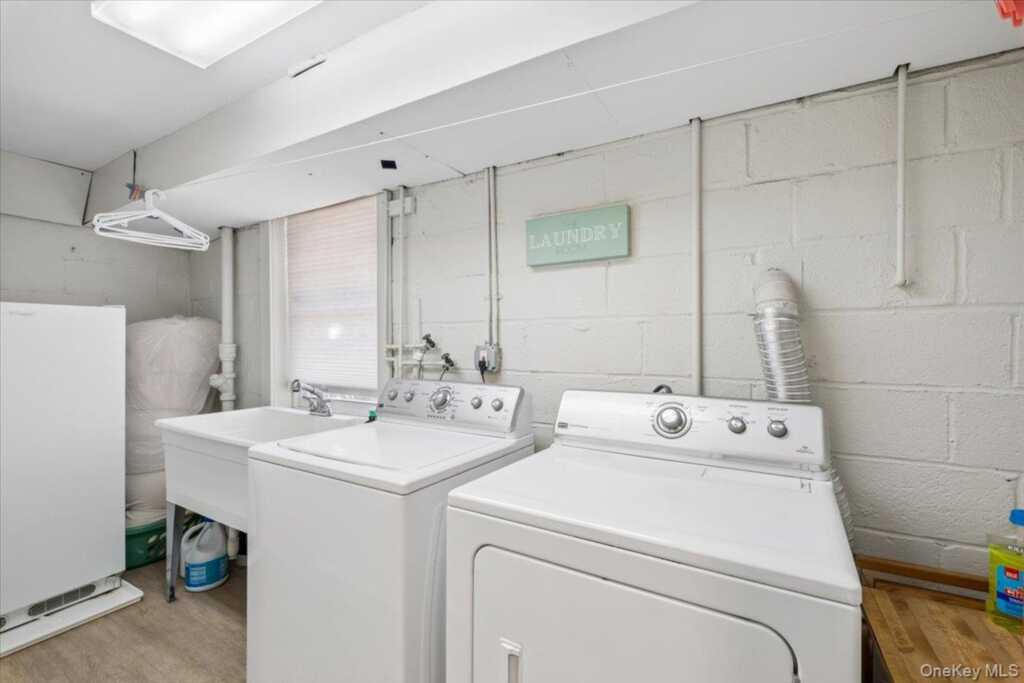 33 Wilmot Circle, New Rochelle, NY 10583 - Photo 30 of 41