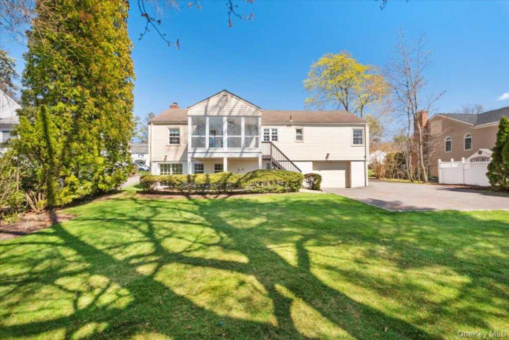 33 Wilmot Circle, New Rochelle, NY 10583 - Photo 32 of 41