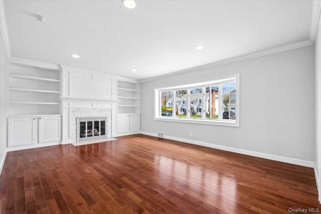 33 Wilmot Circle, New Rochelle, NY 10583 - Photo 6 of 41