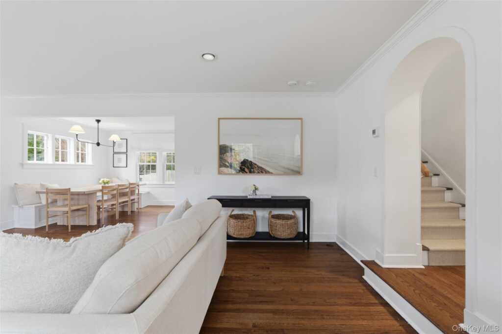 32 Kingsbury Road, New Rochelle, NY 10804 - Photo 2 of 31