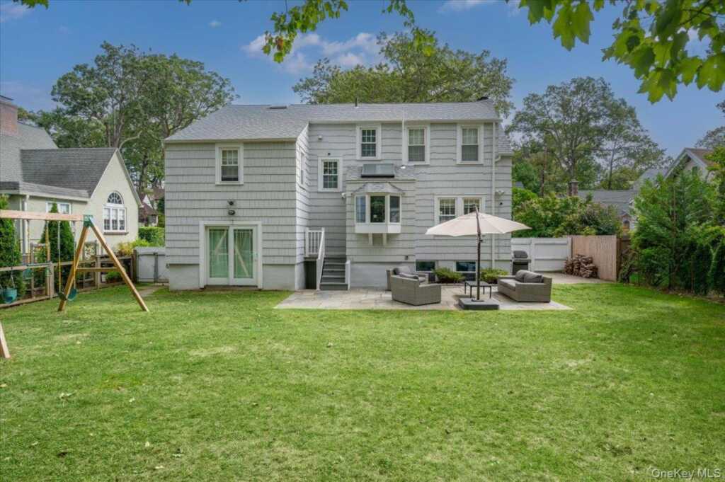 32 Kingsbury Road, New Rochelle, NY 10804 - Photo 25 of 31