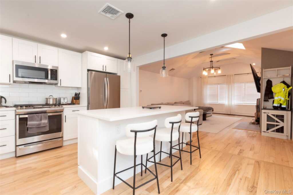 23 Madison Avenue, Rye, NY 10573 - Photo 3 of 11